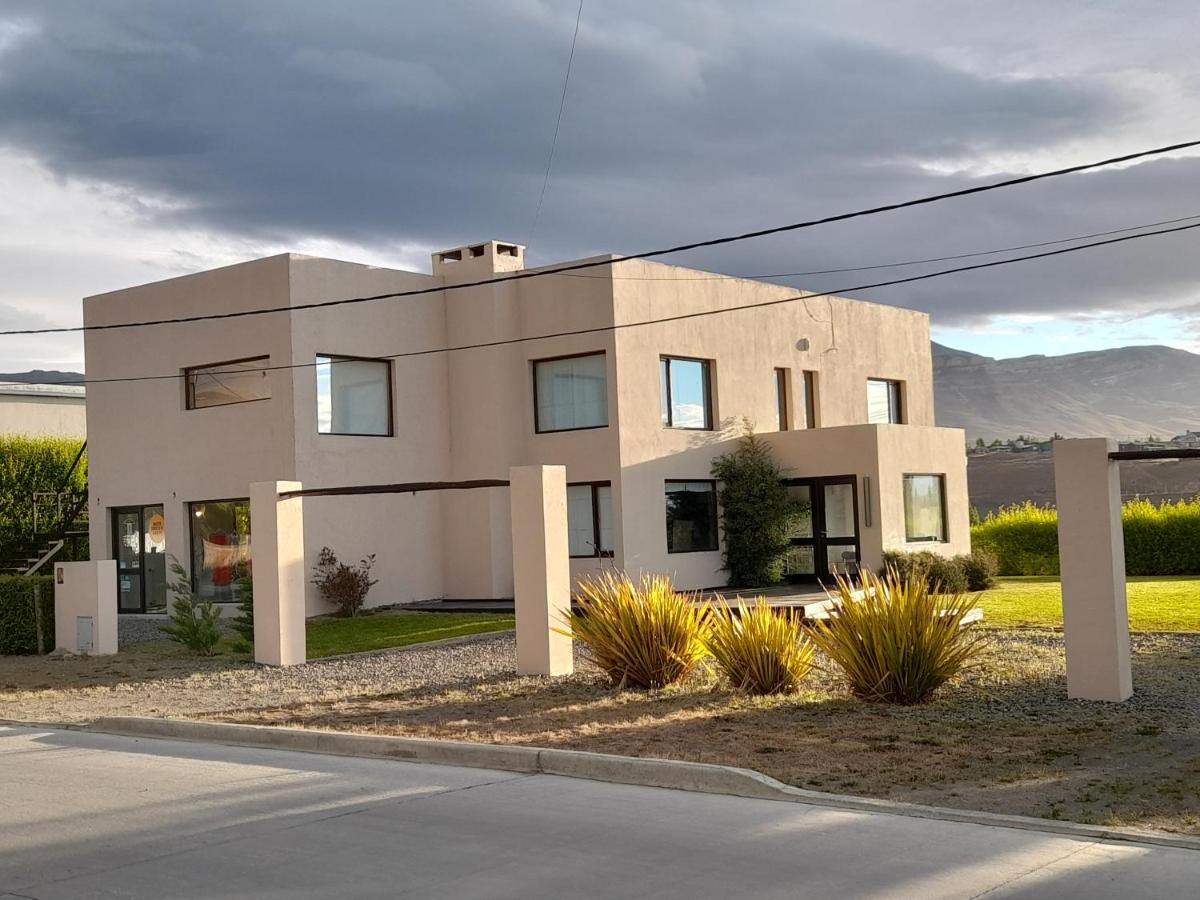 Casa Luminosa Con Parque Y Vista Espectacular Daire El Calafate Dış mekan fotoğraf